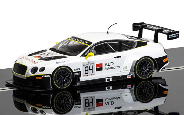 Voitures De Course Et De Grand Tourisme Classiques Et